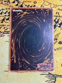 Yugioh Blue-Eyes White Dragon SDK-001 Ultra Rare Unlimited MP Starter Deck Kaiba - Image 2