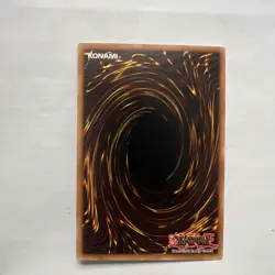 Yu-Gi-Oh! Dark Magician SDY-006 - ULTRA RARE HOLO - LP - Image 2