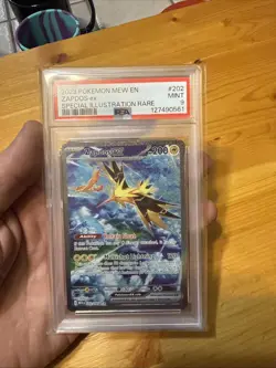 Pokemon TCG Scarlet & Violet 151 Zapdos EX Full Art Double Rare Card 192/165 - Image 1
