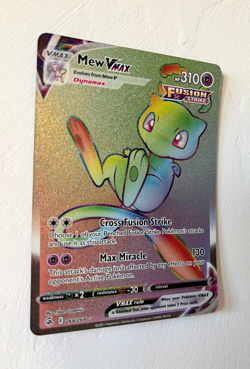 Pokemon Card, Mew VMAX, Fusion Strike, scratchy Shiny Rainbow - Image 3