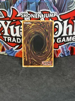 Yugioh Dark Magician of Chaos YGLD-ENC02 Ultra Rare LP - Image 2