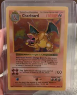 Charizard 4/102 Base Set Shadowless Holo Rare 120 HP Pokemon TCG Card - Image 1