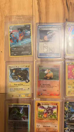 Pokemon TCG 37 Card Lot moderately to heavily played - Image 2