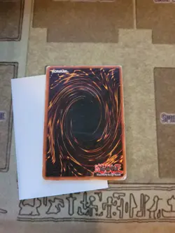 YUGIOH DARK MAGICIAN SDY-006 ULTRA UNLIMITED ED 1996 HP - Image 5