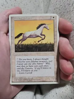 Pearled Unicorn - FourthEdition 4th - MTG Magic - Common - White Creature - Image 1