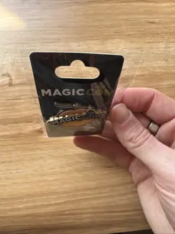 Magic the Gathering MTG MagicCon Atlanta Peach Fblthp Enamel Pin - Brand New - Image 4