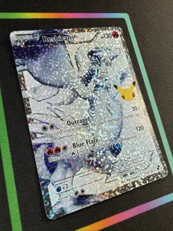 Pokemon - Reshiram 113/114 Celebrations: Classic Collection Holo - Image 3
