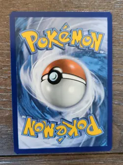Vaporeon 030/185 SWSH Vivid Voltage Non Holo Rare Pokemon 2020 NM - Image 2