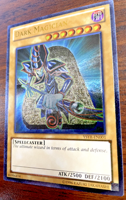 Yu-Gi-Oh - Dark Magician YSYR-EN001 - Ultimate Rare Unlimited Edition Near Mint - Image 3
