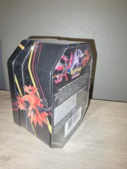 Pokemon TCG Crown Zenith Galarian Zapdos Error Tin With Galarian Moltres Promo - Image 2