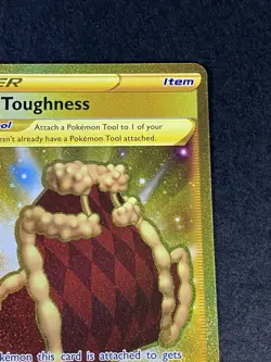 Cape of Toughness 200/185 Vivid Voltage Gold Secret Rare Pokemon TCG Card NM - Image 4