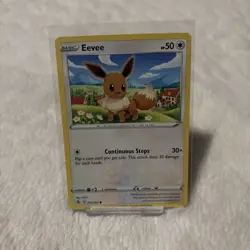 Eevee 205/264 pokemon card Sword & Shield Fusion Strike 2021 - Image 1