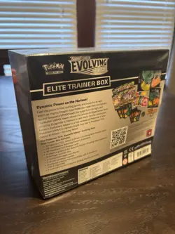 Pokemon TCG Sword and Shield Evolving Skies Elite Trainer Box ETB New and Sealed - Image 3