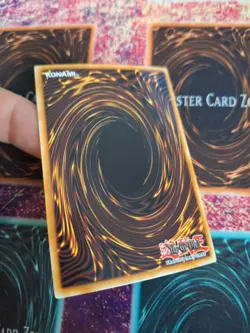 Yugioh Crystal Beast Amber Mammoth BLCR-EN051 Ultra Rare 1st Edition Near Mint - Image 4