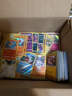 Bulk Lot 9.7 lbs Pokemon Cards Mixed eras Comm, Uncomm, rare,Holos - No energies - Image 4