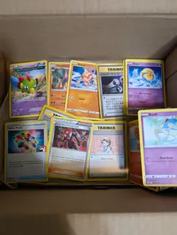 Bulk Lot 9.7 lbs Pokemon Cards Mixed eras Comm, Uncomm, rare,Holos - No energies - Image 5