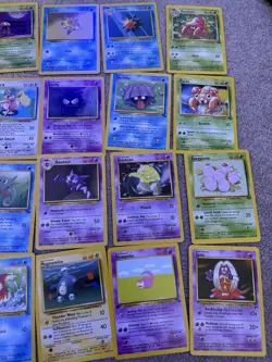 Pokemon Fossil 1995 Base set Lot Vintage - Image 4