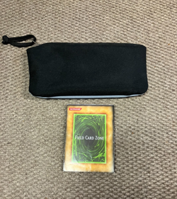 Yu-Gi-Oh! 1996 Deck Zone Sheet and Zipper Top, Canvas/Vinyl, Carrying Case - Image 2