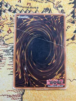 Yugioh Blue-Eyes White Dragon SDK-001 Ultra Rare Unlim DMG Starter Deck Kaiba - Image 2