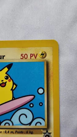 2000 Pokemon World Collection Surfing Pikachu (French) Gold Tail Stamp NM - Image 4
