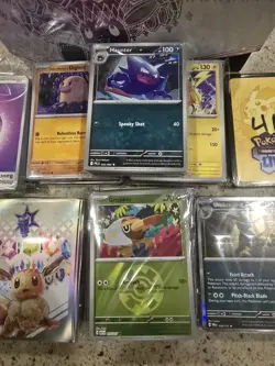 Pokemon Card Misc Sets Bulk Lot 561 Items, Holos, Foil, ETB Box, Code Cards READ - Image 3
