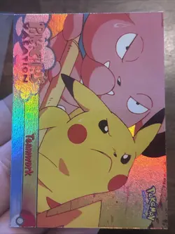 Pokemon Card Topps Pikachu's Vacation Teamwork #54 RAINBOW foil Holo Vintage Gas - Image 1