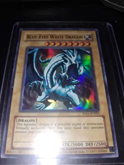 Yugioh! Blue-Eyes White Dragon RP01-EN001 (2020 Reprint) Unlimited Ultra Rare - Image 1