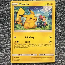 Pokemon TCG Pikachu Sun & Moon Trainer Kit (Alolan Raichu & Lycanroc) - Image 1