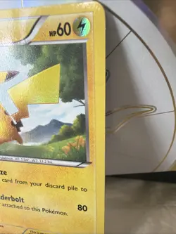 Pikachu 115/114 Pokemon Secret Rare Holo Black & White - Image 2