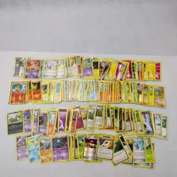 Lot of 160+ Random Pokemon cards from 2016 - Image 1