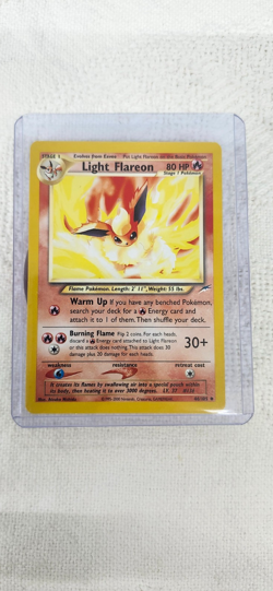 Light Flareon 46/105 Neo Destiny- MP Pokemon WOTC Vintage - Image 1
