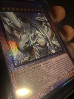 Yu-Gi-Oh! Dragon Master Magia 1st Edition Prismatic Collector's Rare RA04-EN055 - Image 3