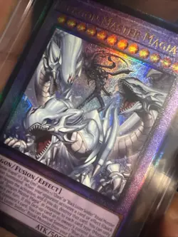 Yu-Gi-Oh! Dragon Master Magia 1st Edition Prismatic Collector's Rare RA04-EN055 - Image 4
