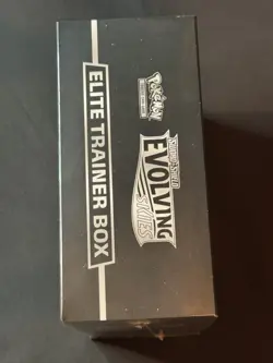 Pokemon TCG Sword & Shield Evolving Skies Elite Trainer Box ETB New/SEALED - Image 3