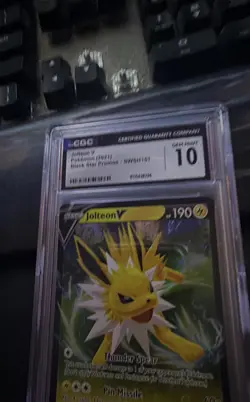 Jolteon V SWSH151 SWSH: Sword & Shield Promo Cards Holo - Image 1