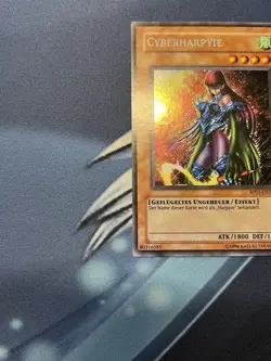 YuGiOh 2008 Cyberharpyie Retro Pack 01 RP01-DE096 Secret Rare Foilbleed - Image 3