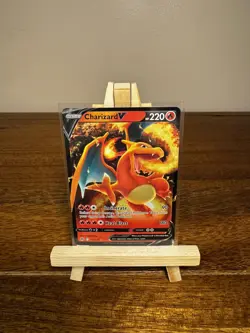 Charizard V Pokemon card 017/172 Brilliant Stars - Image 1