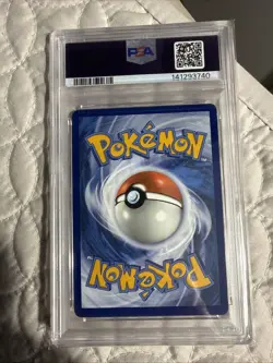 2022 POKEMON SWORD & SHIELD LOST ORIGIN #TG17 FULL ART/PIKACHU VMAX PSA 10 - Image 2