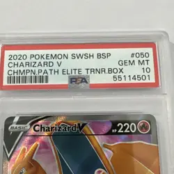 Pokemon TCG Charizard v SWSH050 - Image 2