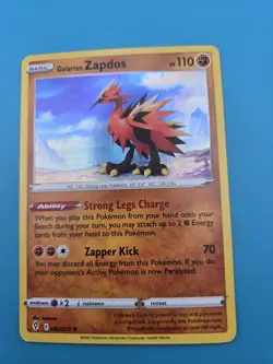 Galarian Zapdos 082/203 (Holo Rare) #82 Pokemon Sword & Shield Evolving Skies LP - Image 1