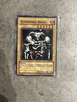 Carte Card Yu-Gi-Oh Konami 1996 Edition Summoned Skull SDY-004 Tres Bon Etat En - Image 1