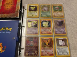 Pokemon Card Collection 1995, 96, 98 Wizard Including Holographic Over 400 Cards - Image 2