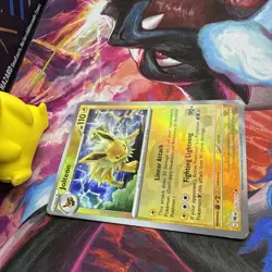 Pokemon Jolteon Prismatic TCG Evolutions Card 029/131 Pokeball Reverse Holo - Image 3