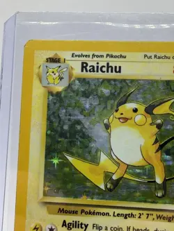 Pokemon TCG Raichu Base Set Holo 14/102 Damaged - Image 4