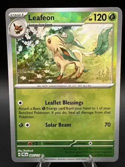 Leafeon (Master Ball Pattern) 005/131 Sv: Prismatic Evolutions Holo Pokemon - Image 1