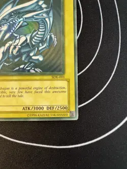 YuGiOh Blue Eyes White Dragon SDK-001 Max Faded Misprint Ultra Rare - Image 5