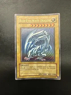 Yugioh Blue-Eyes White Dragon SDK-001 Ultra Rare HEAVY HOLO BLEED ERROR NM - Image 1