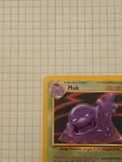 Pokemon TCG 1999 Muk 28/62 Fossil Set Regular Non Holo Vintage NM - Image 3