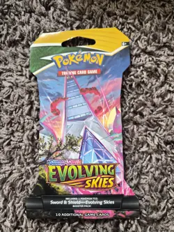 Pokemon TCG SwSH: Evolving Skies Sleeved Booster Pack (Duraludon Art) - Image 1