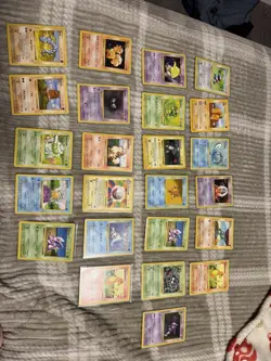 Vintage Shadowless 1995 Pokemon Card Lot - Image 1